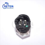 Oil Pressure Sensor for Volvo Truck Renault Truck (OE # 20796740, 20898038) – Mack MP8 Compatible