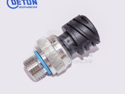 Oil Pressure Sensor for Volvo Truck Renault Truck (OE # 20796740, 20898038) – Mack MP8 Compatible