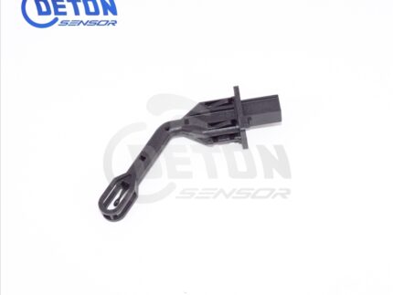 Air Conditioning Temperature Sensor 9833381880, 82348996, 31404456 for Volvo Benz Renault