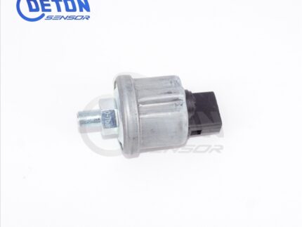 Engine Oil Pressure Sensor for Volvo Trucks & Buses OE 1594229